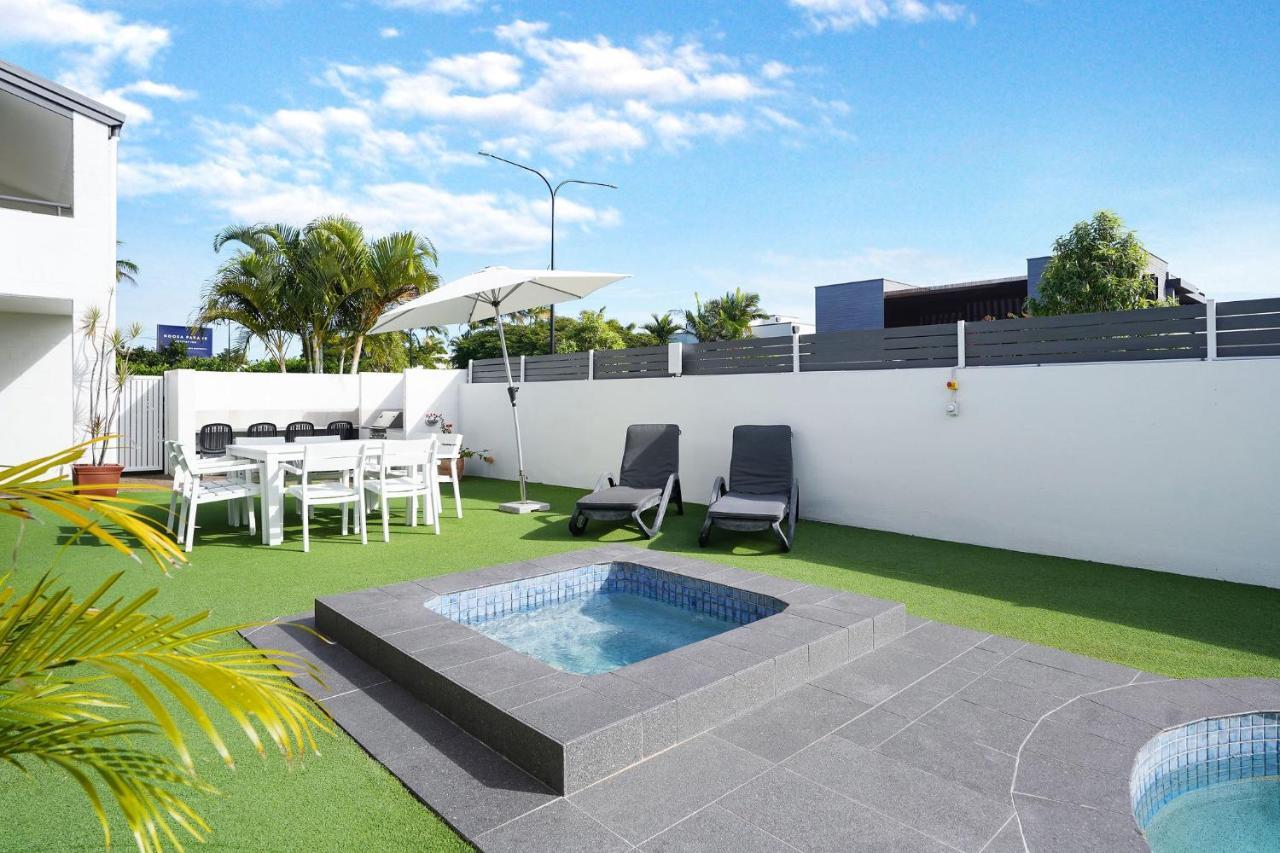 Noosa Parade Holiday Inn Екстериор снимка