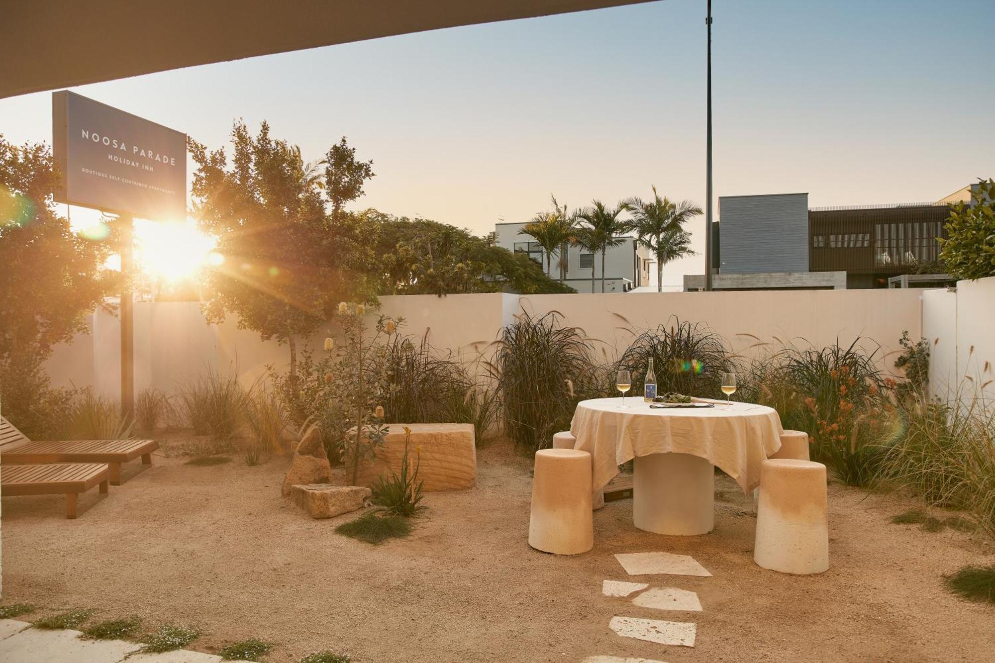 Noosa Parade Holiday Inn Екстериор снимка
